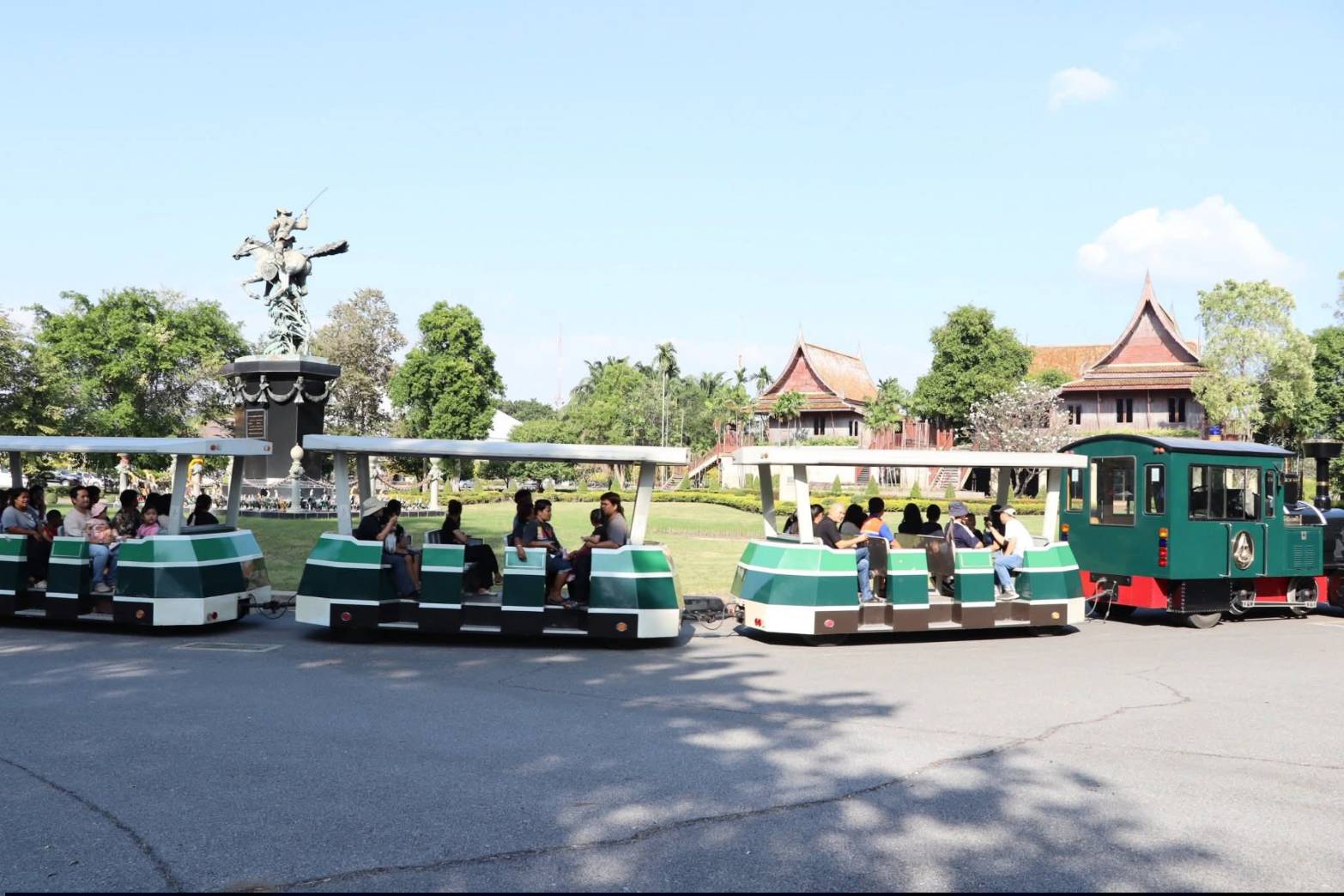 title -  ศูนย์ส่งเสริมและพัฒนาอาชีพเสริมนอกภาคการเกษตร (ศูนย์ศิลปาชีพบางไทร (เดิม)) จัดกิจกรรมสานศิลป์ สานสุข สานใจไทย ถวายพระพันปีหลวง ณ บางไทร วันที่ 10 - 11 มกราคม 2569